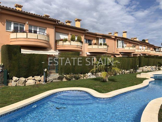 Таунхаус в Плайя-де-Аро 214 м2 №BL20857E8E6  - Продажа - 46 preview