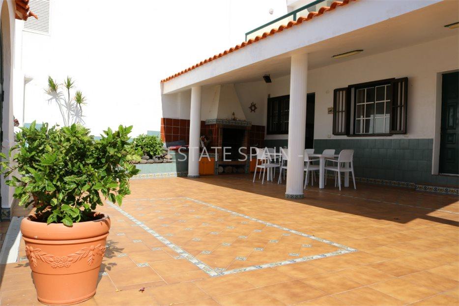 Вилла в Сан-Кристобаль-де-ла-Лагуна 210 м2 №VL217243E7B  - Продажа - 1 large