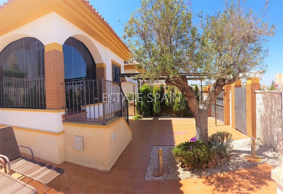 Вилла в Рохалесе 153 м2 №VL211159E6E2  - Продажа - 36 large