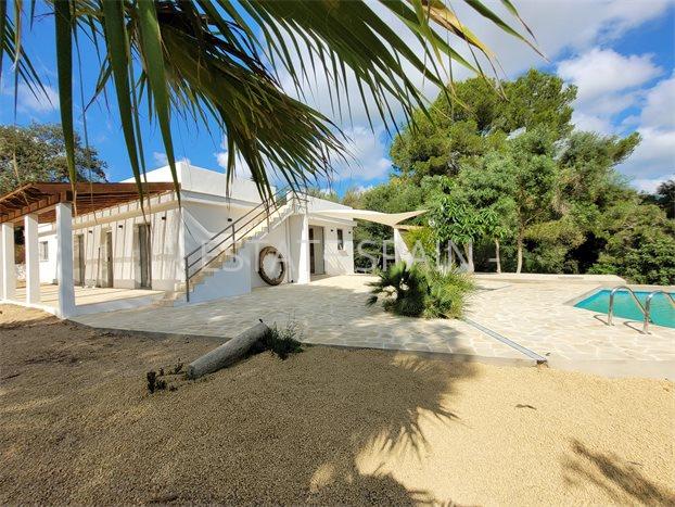 Сельский дом в Арта 380 м2 №VL23101565574  - Продажа - 1 preview