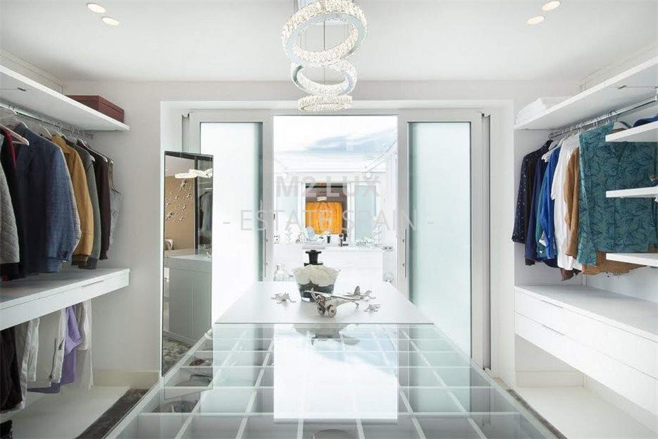 Вилла в Сан-Антони-де-Калонже 583 м2 №VL18112390E48  - Продажа - 22 large