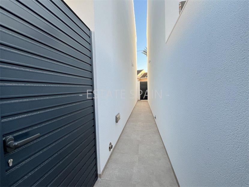 Вилла в Сан-Педро-дель-Пинатар 145 м2 №VL251010066F9  - Продажа - 21 large