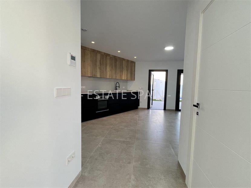 Вилла в Сан-Педро-дель-Пинатар 145 м2 №VL251010066F9  - Продажа - 12 large