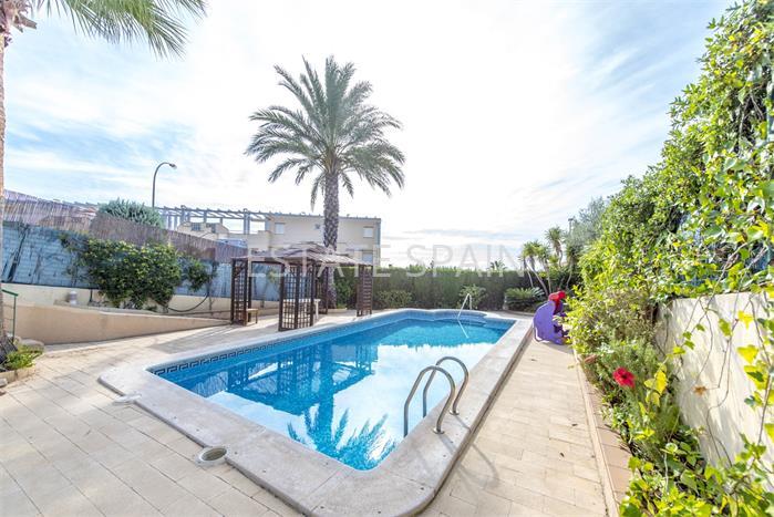 Таунхаус в Деэса-де-Кампоамор 208 м2 №TAU184175EC5  - Продажа - 1 preview