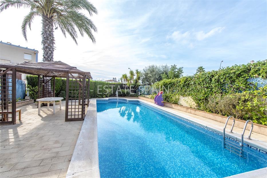 Таунхаус в Деэса-де-Кампоамор 208 м2 №TAU184175EC5  - Продажа - 4 large