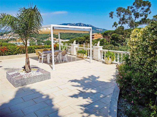 Вилла в Ллорет-де-Маре 224 м2 №VL1911189E988  - Продажа - 3 preview