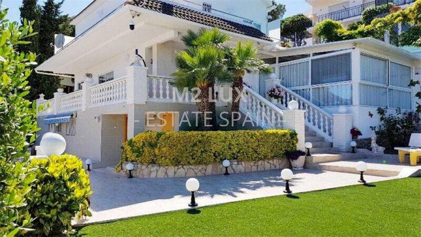 Вилла в Ллорет-де-Маре 224 м2 №VL1911189E988  - Продажа - 1 preview