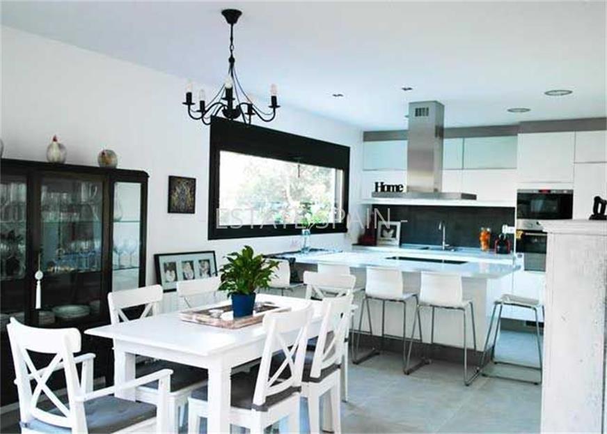 Шале в Сан-Андрес-де-Льеванерас 200 м2 №TAU1831F623  - Продажа - 13 large