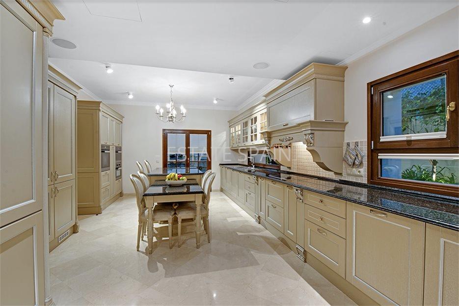 Вилла в Кальвия 520 м2 №VL21628D08D8  - Продажа - 15 large