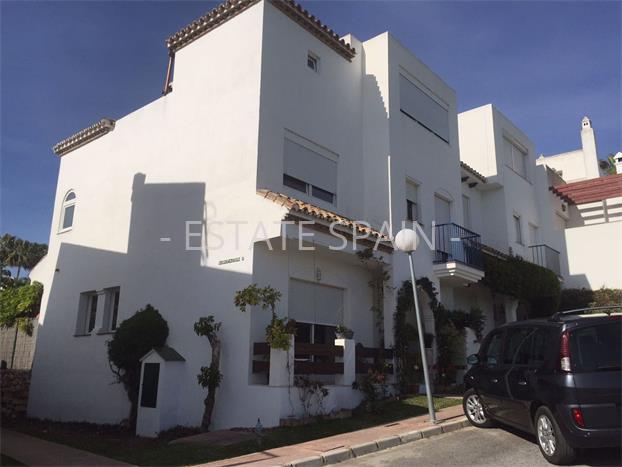 Таунхаус в Эстепоне 160 м2 №TAU182148816  - Продажа - 1 preview