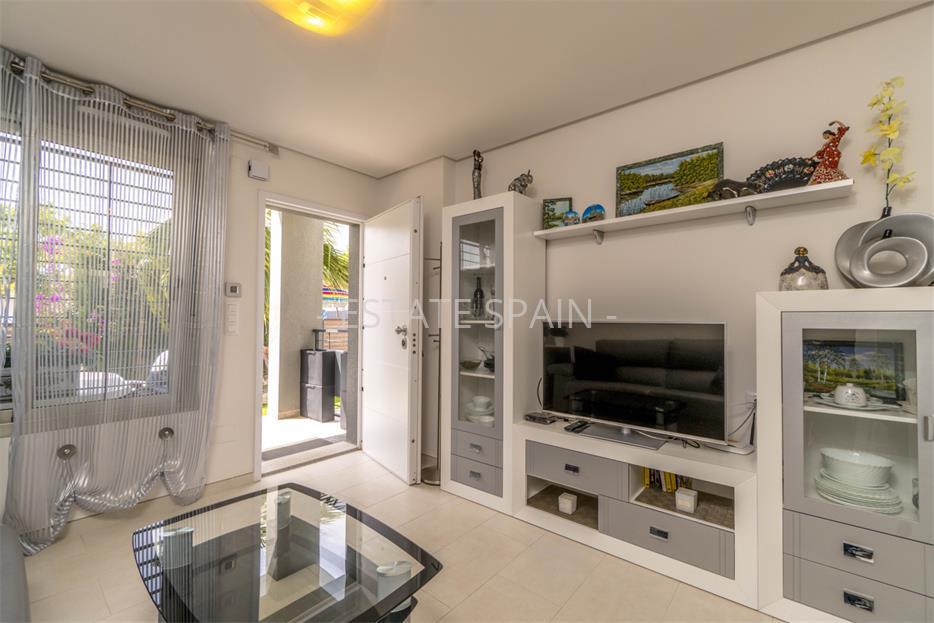 Таунхаус в Торревьехе 129 м2 №TAU185774E6  - Продажа - 24 large