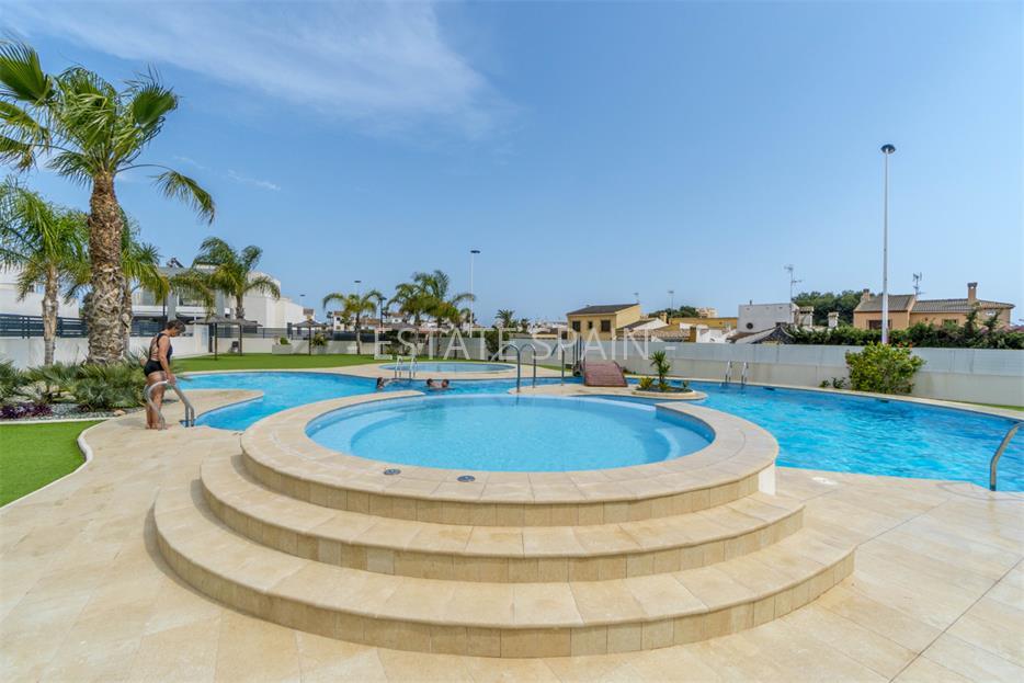 Таунхаус в Торревьехе 129 м2 №TAU185774E6  - Продажа - 2 large