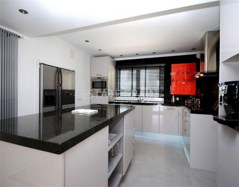 Вилла в Кальпе 260 м2 №VL201221F903  - Продажа - 3 large