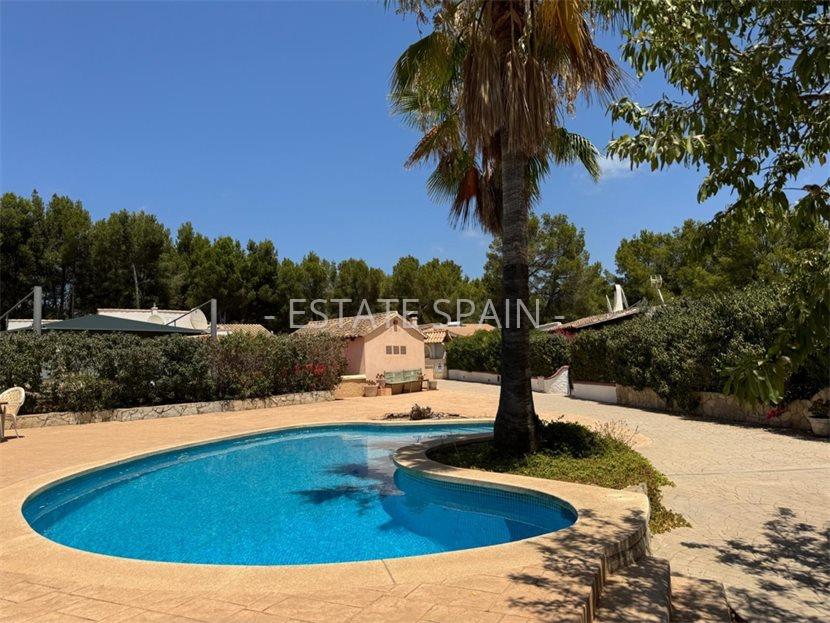 Вилла в Коста-де-ла-Кальма 107 м2 №VL24966EC63  - Продажа - 1 large