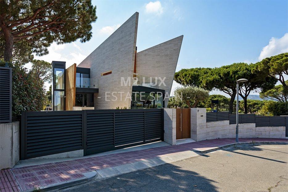 Вилла в Сан-Фелиу-де-Гишольс 651 м2 №VL207308BDDD  - Продажа - 2 large