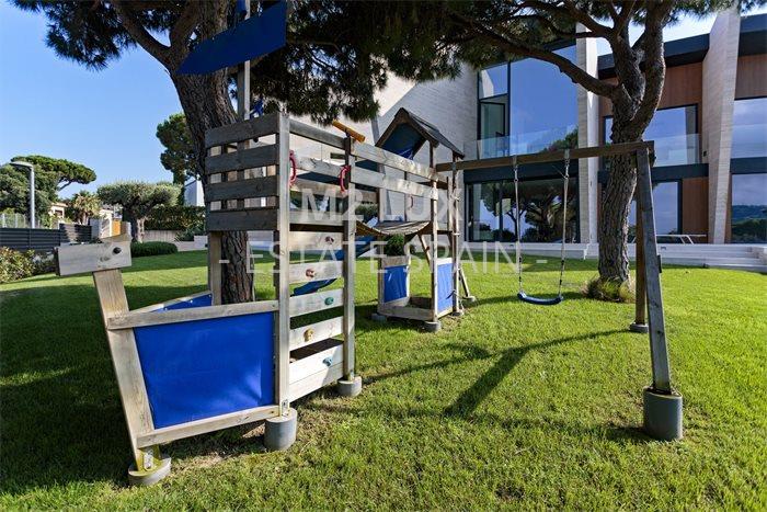 Вилла в Сан-Фелиу-де-Гишольс 651 м2 №VL207308BDDD  - Продажа - 68 preview