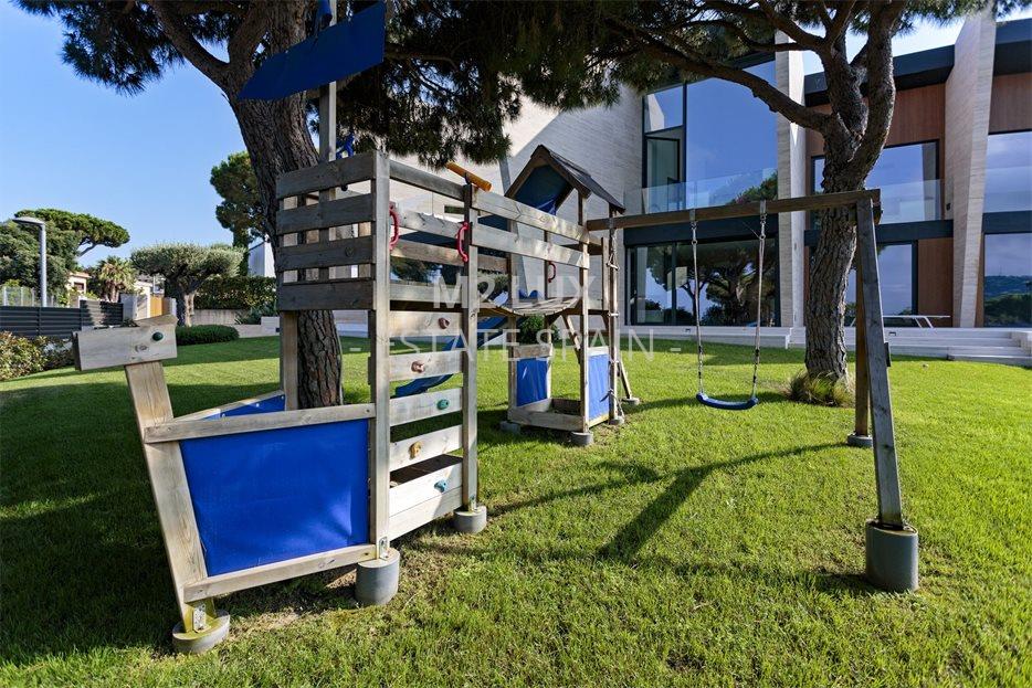 Вилла в Сан-Фелиу-де-Гишольс 651 м2 №VL207308BDDD  - Продажа - 68 large