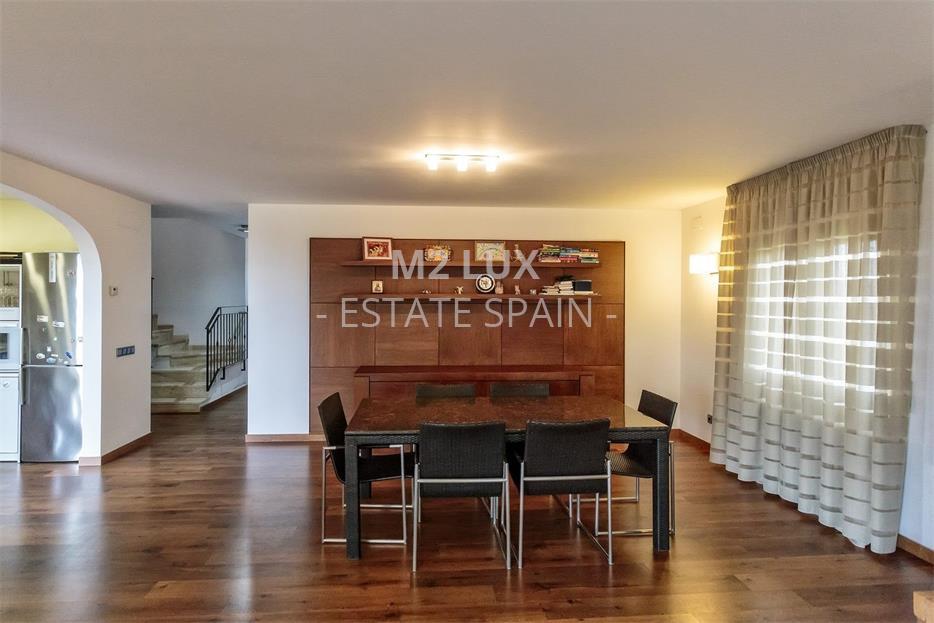 Вилла в Ллорет-де-Маре 350 м2 №VL18418CE96  - Продажа - 7 large