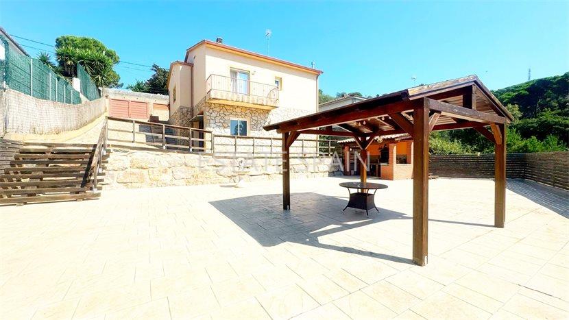 Вилла в Видрересе 200 м2 №VL25912CE9A2  - Продажа - 2 preview