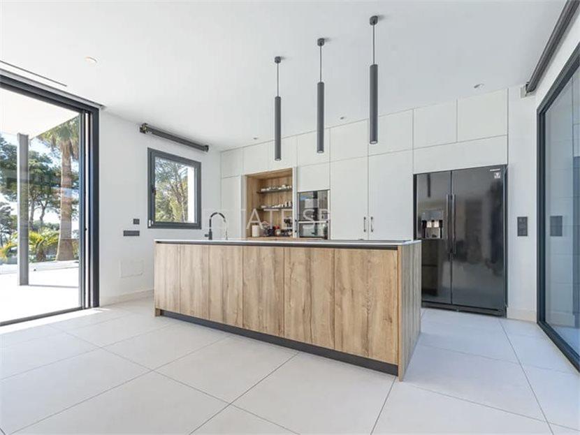 Вилла в Пальма-де-Майорка 342 м2 №VL2512234D97  - Продажа - 27 large