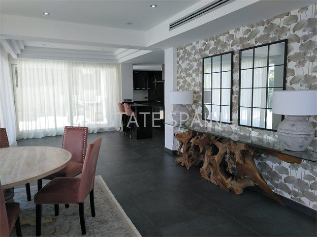 Вилла в Кальпе 520 м2 №VL191099CF73  - Продажа - 2 preview