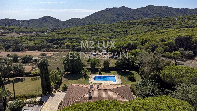 Вилла в Сан-Фелиу-де-Гишольс 538 м2 №VL24912DE96F  - Продажа - 10 preview