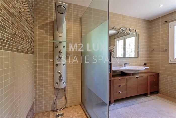 Вилла в Сан-Фелиу-де-Гишольс 538 м2 №VL24912DE96F  - Продажа - 51 preview