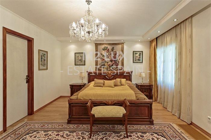 Вилла в Сан-Фелиу-де-Гишольс 538 м2 №VL24912DE96F  - Продажа - 46 preview