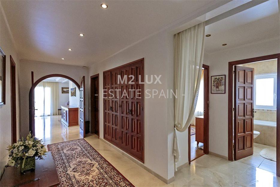 Вилла в Сан-Фелиу-де-Гишольс 538 м2 №VL24912DE96F  - Продажа - 55 large