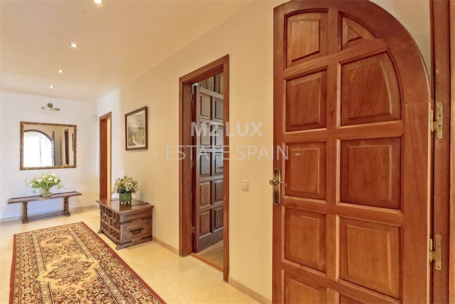 Вилла в Сан-Фелиу-де-Гишольс 538 м2 №VL24912DE96F  - Продажа - 54 large