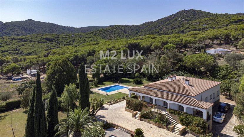 Вилла в Сан-Фелиу-де-Гишольс 538 м2 №VL24912DE96F  - Продажа - 9 preview