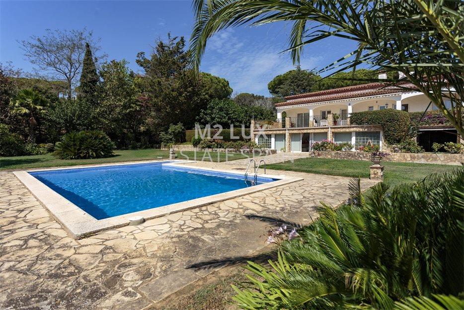 Вилла в Сан-Фелиу-де-Гишольс 538 м2 №VL24912DE96F  - Продажа - 25 large