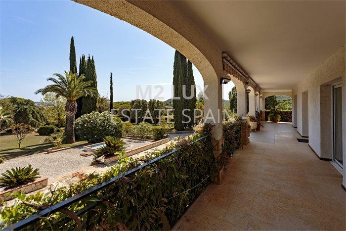 Вилла в Сан-Фелиу-де-Гишольс 538 м2 №VL24912DE96F  - Продажа - 30 preview