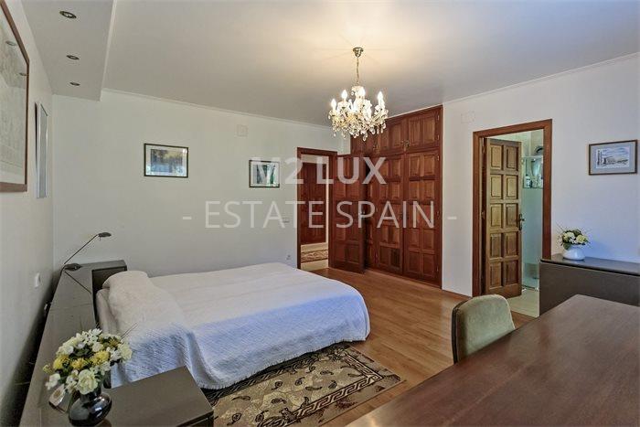 Вилла в Сан-Фелиу-де-Гишольс 538 м2 №VL24912DE96F  - Продажа - 41 preview