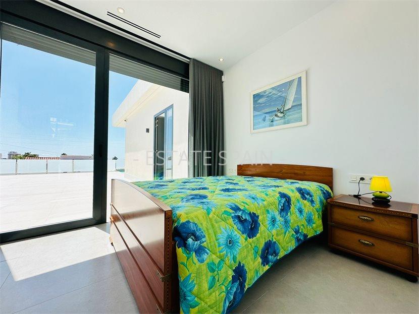 Вилла в Кальпе 330 м2 №VL246355F18  - Продажа - 23 large