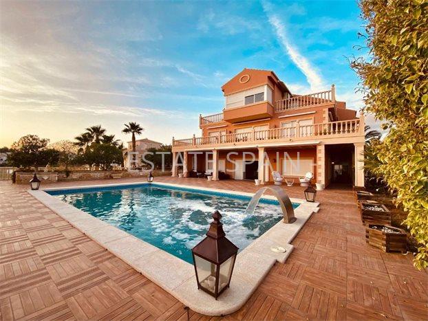 Дом в Эль-Кампельо 806 м2 №VL221250F7AA  - Продажа - 1 preview