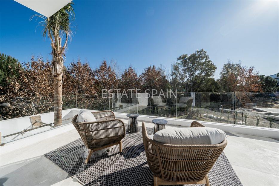 Вилла в Эстепоне 329 м2 №VL24365B3C8  - Продажа - 31 large