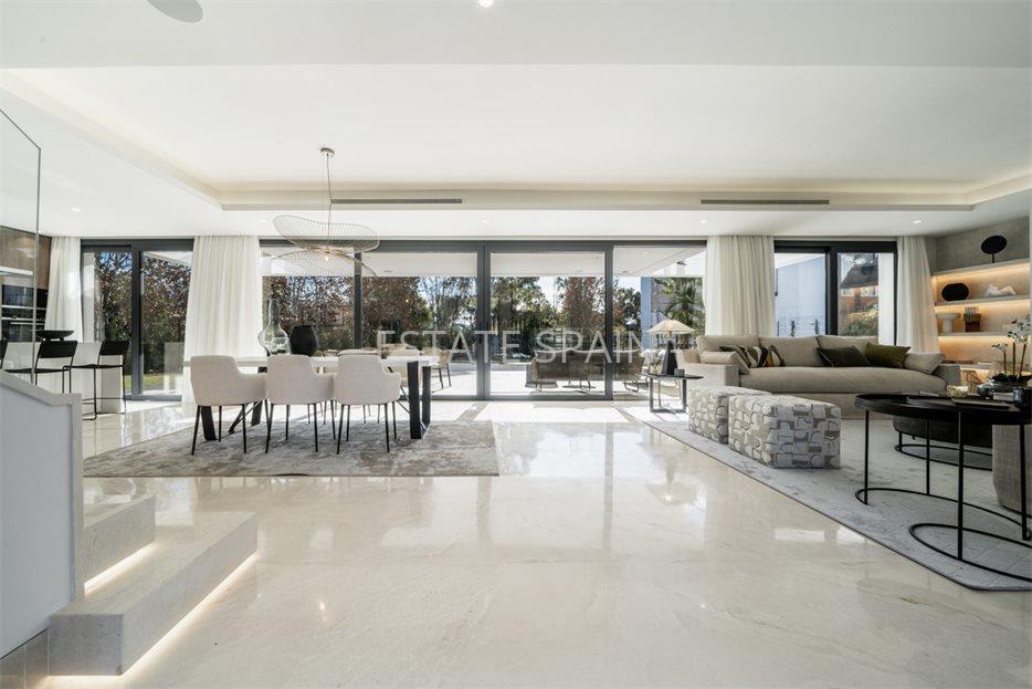 Вилла в Эстепоне 329 м2 №VL24365B3C8  - Продажа - 3 large