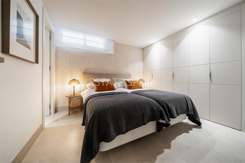 Вилла в Эстепоне 329 м2 №VL24365B3C8  - Продажа - 24 large