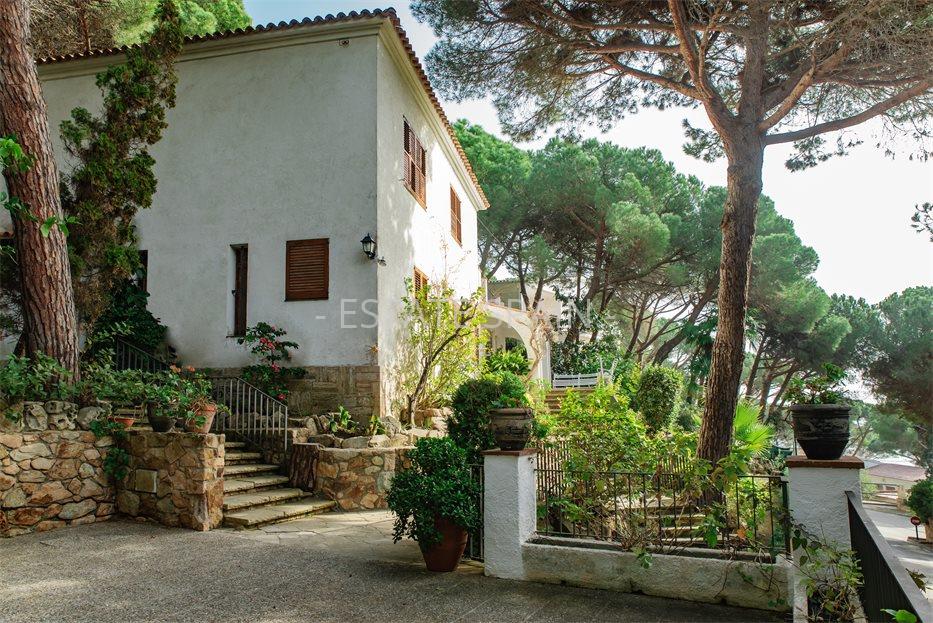 Особняк в Ллорет-де-Маре 221 м2 №VL23619D3695  - Продажа - 8 large