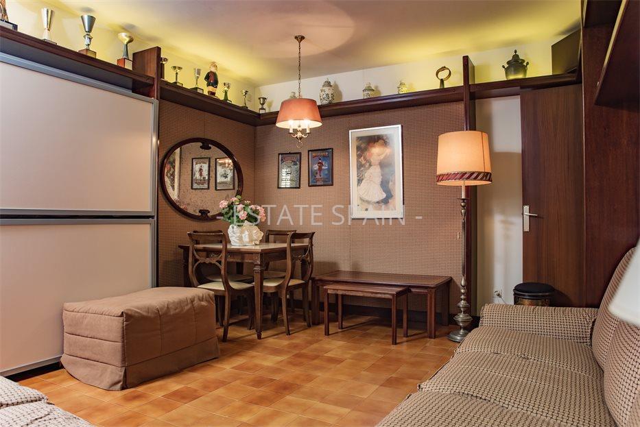 Особняк в Ллорет-де-Маре 221 м2 №VL23619D3695  - Продажа - 50 large