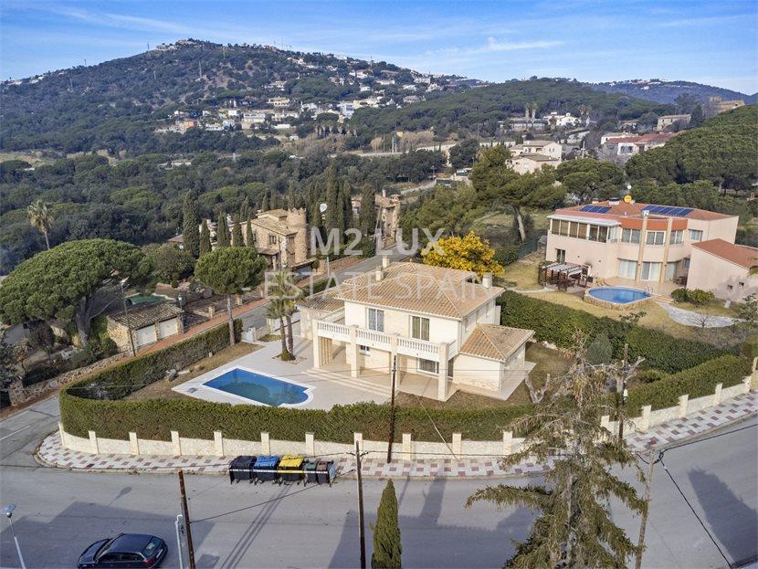 Вилла в Плайя-де-Аро 349 м2 №VL23218597E1  - Продажа - 56 large