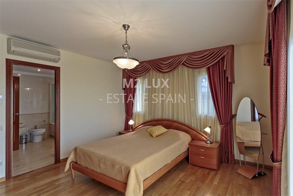 Вилла в Плайя-де-Аро 349 м2 №VL23218597E1  - Продажа - 30 large