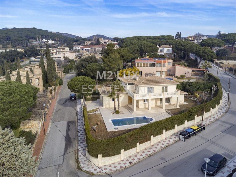 Вилла в Плайя-де-Аро 349 м2 №VL23218597E1  - Продажа - 55 large