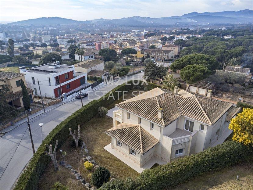 Вилла в Плайя-де-Аро 349 м2 №VL23218597E1  - Продажа - 58 large