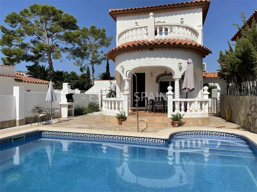 Вилла в Майами-Плайя 80 м2 №VL21831EA9CD  - Продажа - 1 large