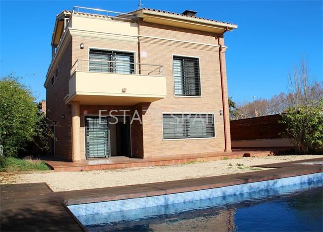 Шале в Вилассар-де-Дальте 400 м2 №TAU1831E2AB  - Продажа - 1 preview