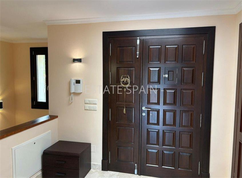 Вилла в Эль-Параисо 450 м2 №VL241174535B  - Продажа - 4 large