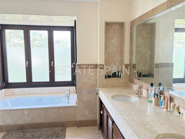 Вилла в Эль-Параисо 450 м2 №VL241174535B  - Продажа - 13 preview