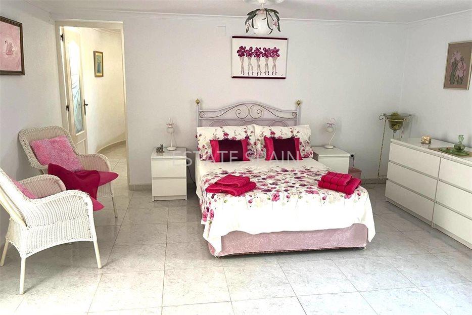 Вилла в Рохалесе 200 м2 №VL24868B6D9  - Продажа - 11 large